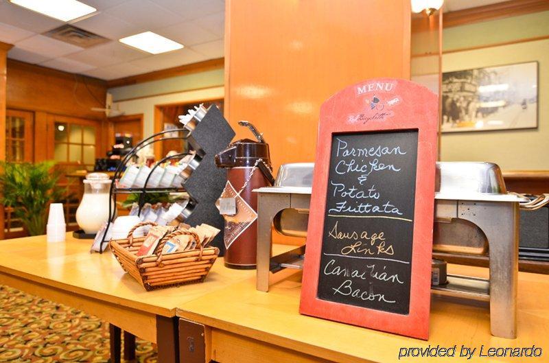Fairfield Inn & Suites By Marriott Milwaukee Downtown Restaurante foto